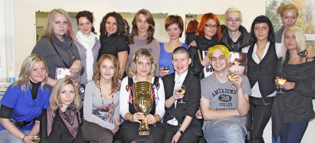 Союз парикмахеров и эстетистов Северо-Запада сформировал сборную команду Санкт-Петербурга, которая заняла на Чемпионате России первое место